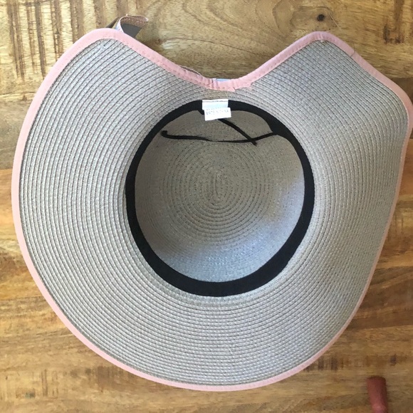 Elegant Women’s Gray Peach Bow Hat - Picture 4 of 5